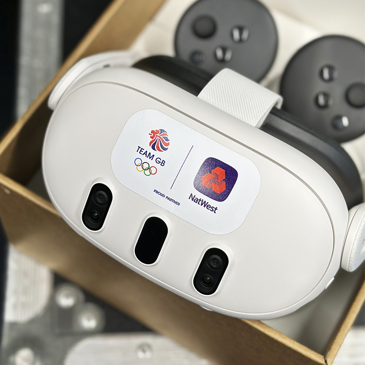 MetaQuest_edited_v01